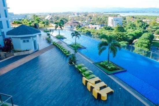 מקטאן Mactan Newtown Beach Condo מראה חיצוני תמונה